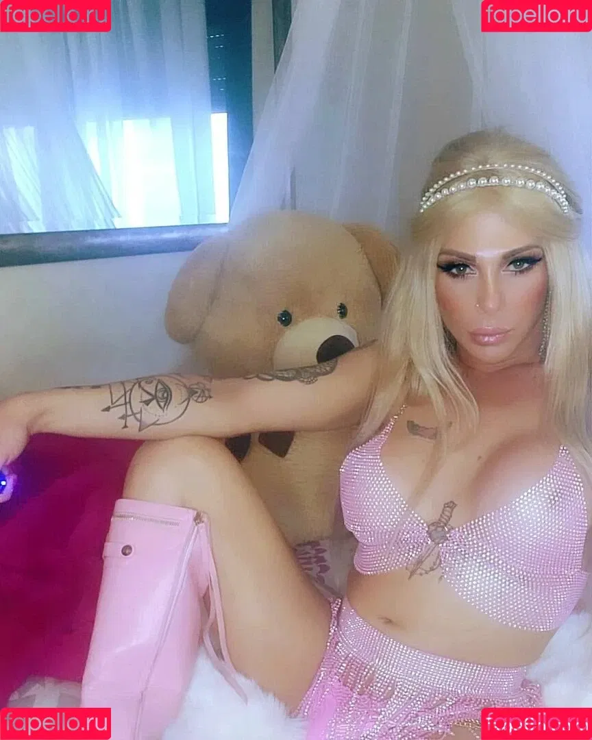 Gabriela Lori Onlyfans Photo Gallery 