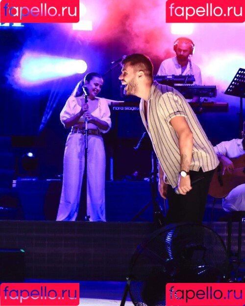 Zeynep Bastık Onlyfans Photo Gallery 