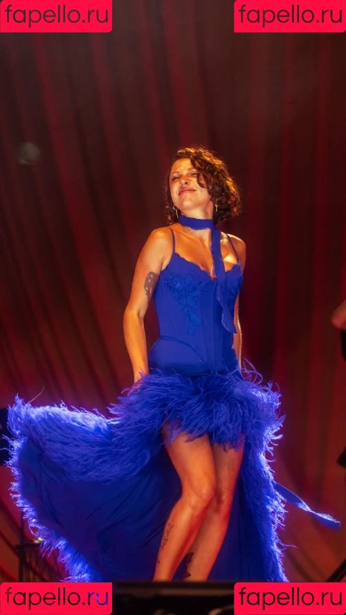 Zeynep Bastık Onlyfans Photo Gallery 