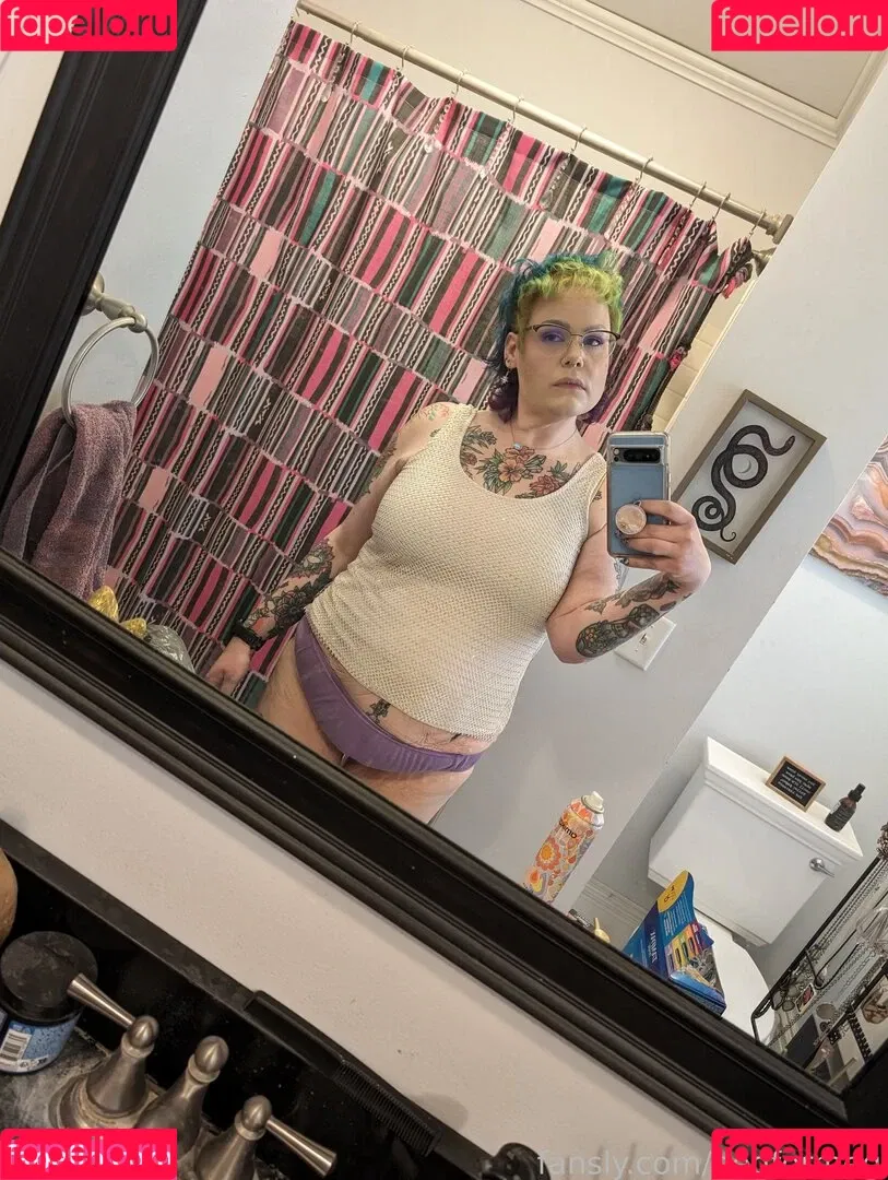 begformeg Onlyfans Photo Gallery 