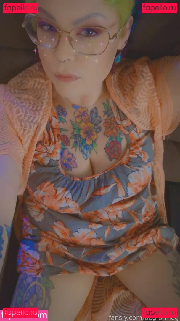 begformeg Onlyfans Photo Gallery 