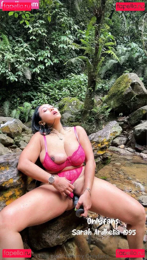 Sarah Ardhelia Onlyfans Photo Gallery 