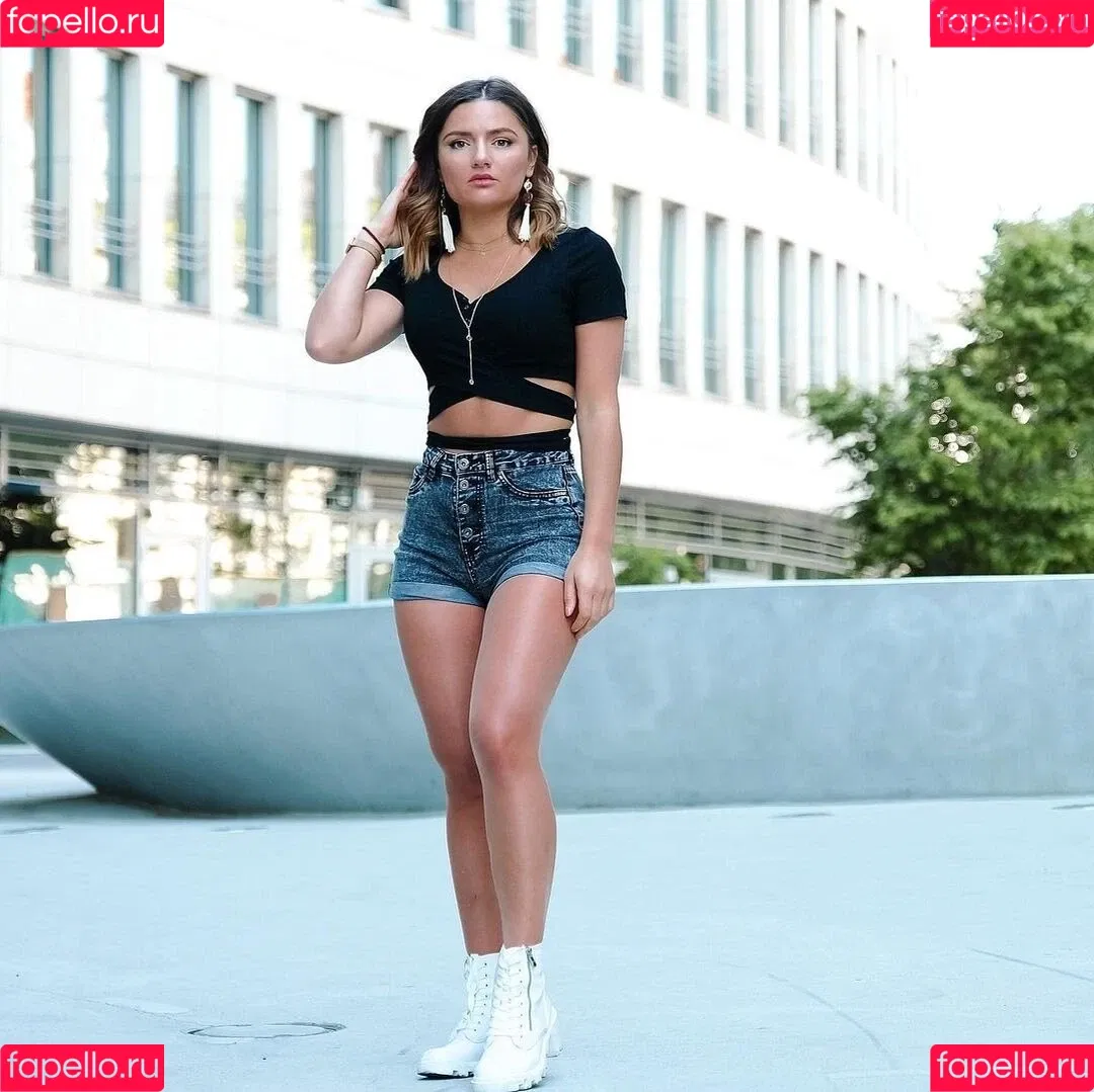 Ella_di_fit Onlyfans Photo Gallery 