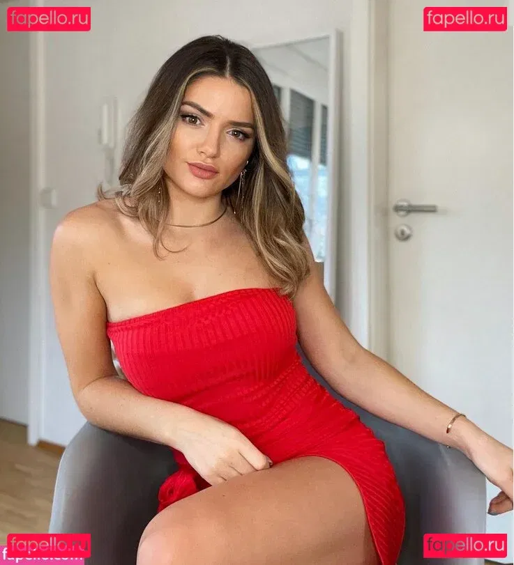 Ella_di_fit Onlyfans Photo Gallery 