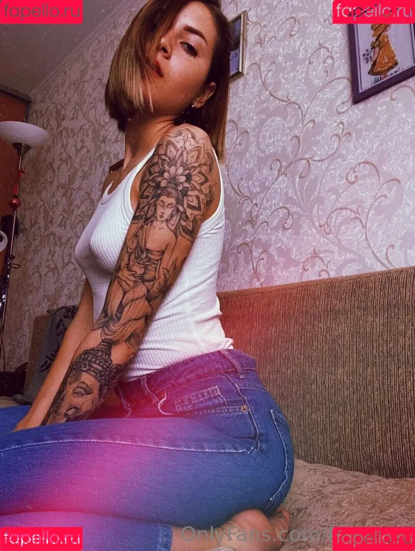 kirateen Onlyfans Photo Gallery 