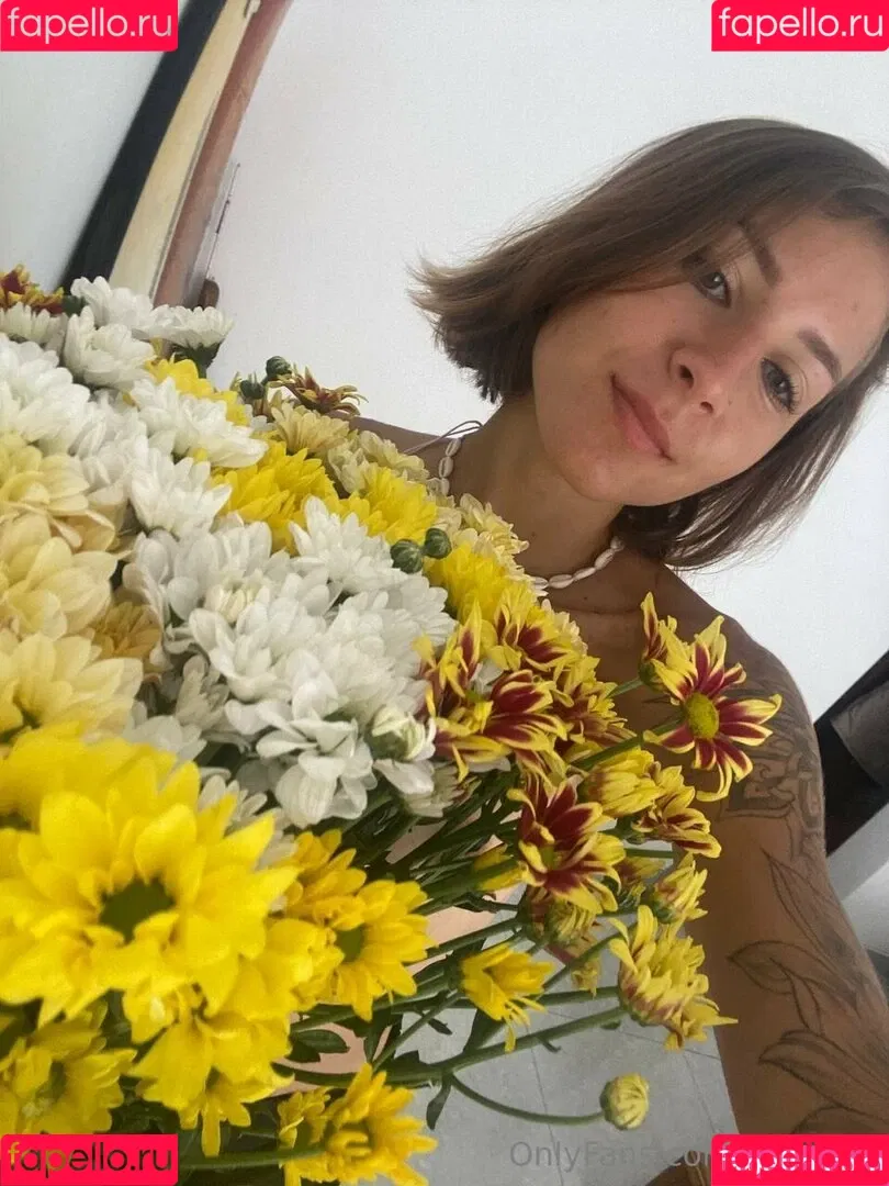 kirateen Onlyfans Photo Gallery 