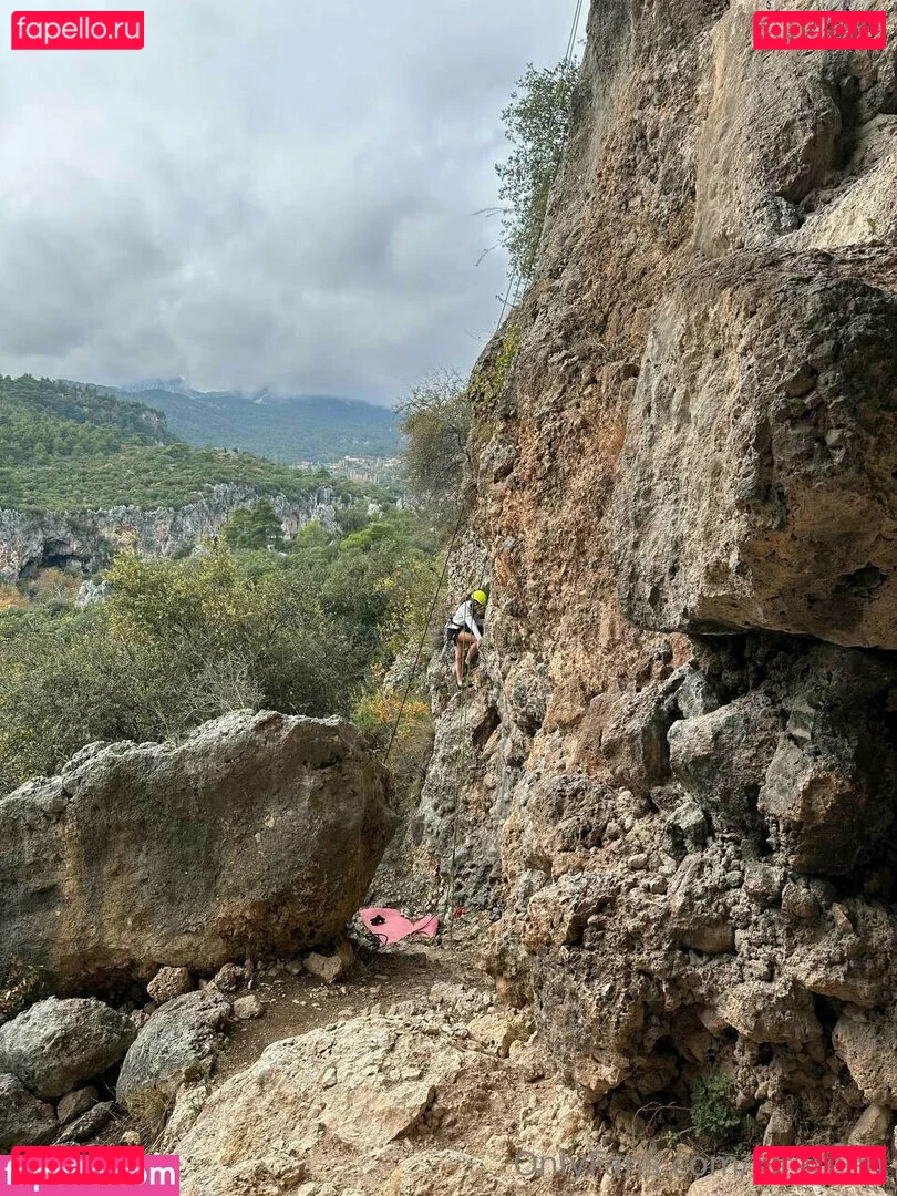 kirateen Onlyfans Photo Gallery 