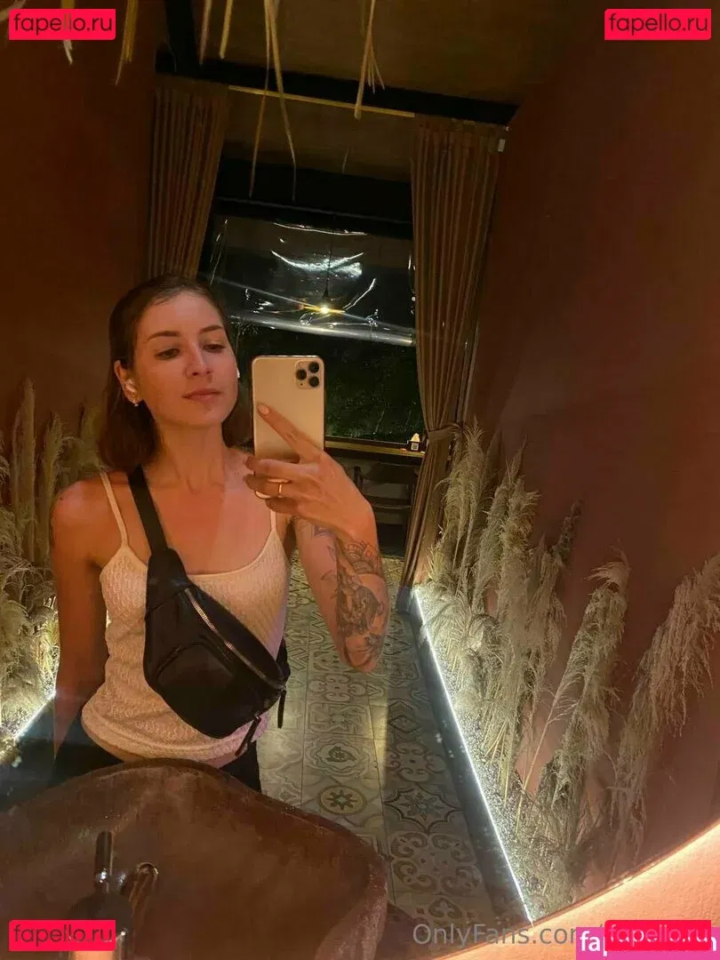 kirateen Onlyfans Photo Gallery 