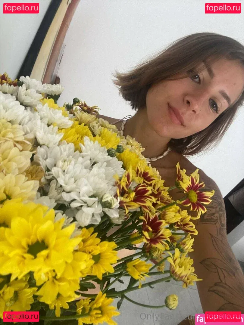 kirateen Onlyfans Photo Gallery 