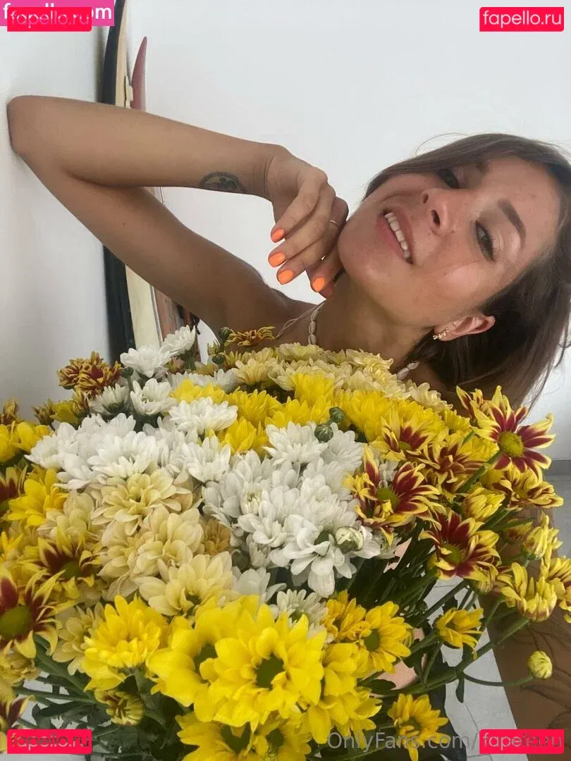 kirateen Onlyfans Photo Gallery 