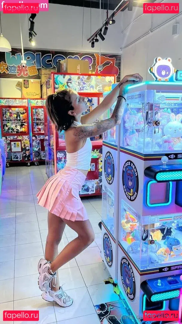 kirateen Onlyfans Photo Gallery 