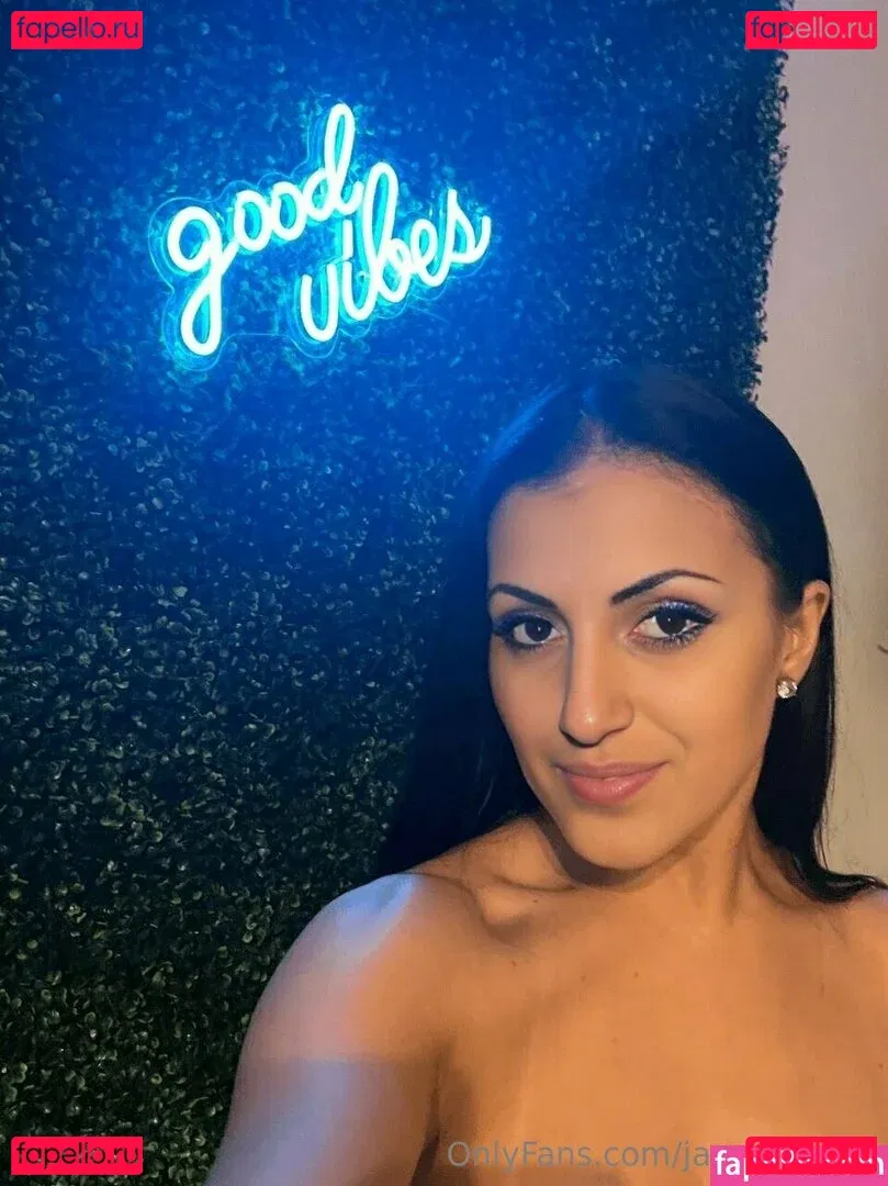 jasmineasiri Onlyfans Photo Gallery 