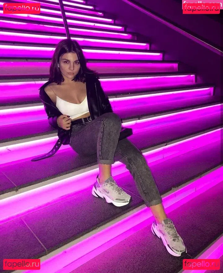 Kazarian Oleksandra Onlyfans Photo Gallery 