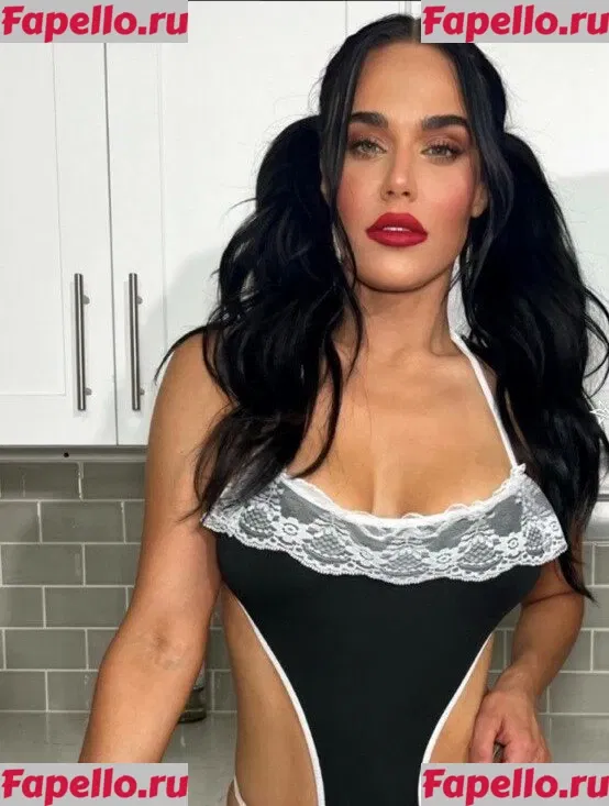 CJ Perry Onlyfans Photo Gallery 