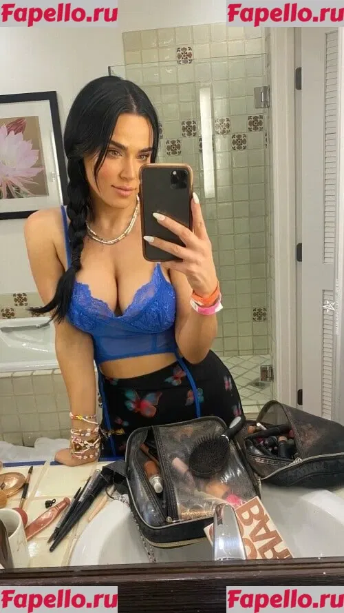 CJ Perry Onlyfans Photo Gallery 