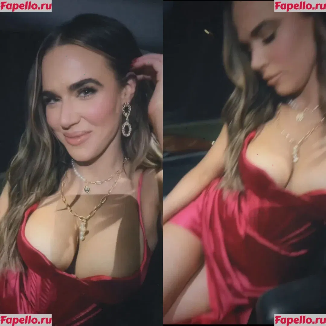 CJ Perry Onlyfans Photo Gallery 