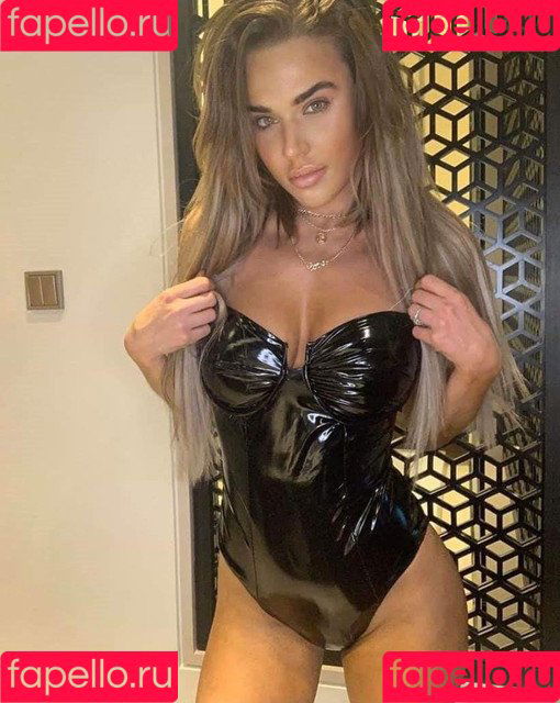 CJ Perry Onlyfans Photo Gallery 