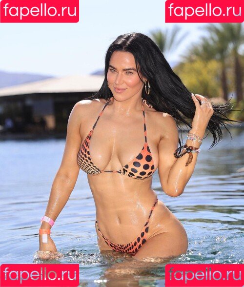 CJ Perry Onlyfans Photo Gallery 