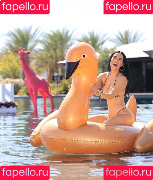 CJ Perry Onlyfans Photo Gallery 