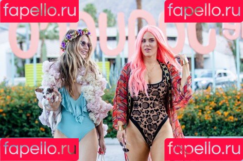 CJ Perry Onlyfans Photo Gallery 