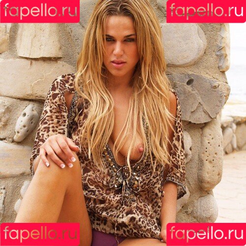 CJ Perry Onlyfans Photo Gallery 