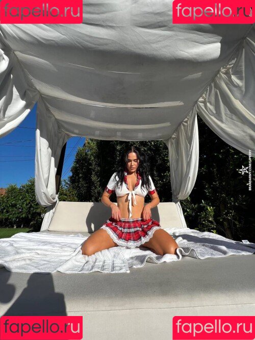 CJ Perry Onlyfans Photo Gallery 