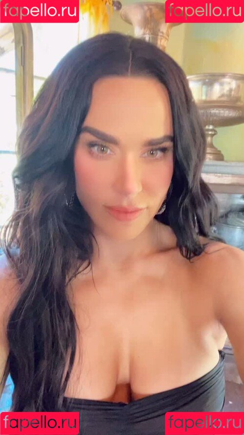 CJ Perry Onlyfans Photo Gallery 