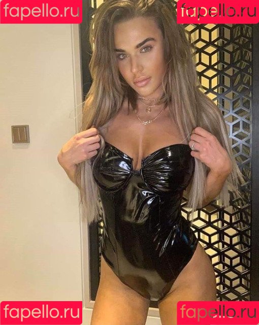 CJ Perry Onlyfans Photo Gallery 