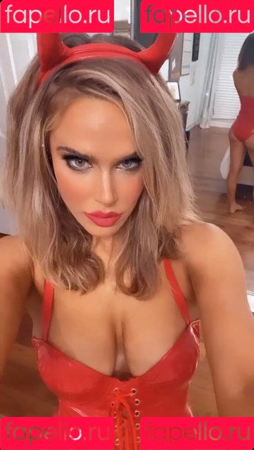 CJ Perry Onlyfans Photo Gallery 