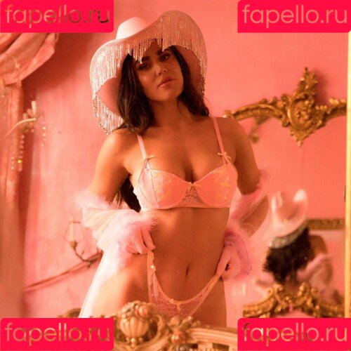 CJ Perry Onlyfans Photo Gallery 