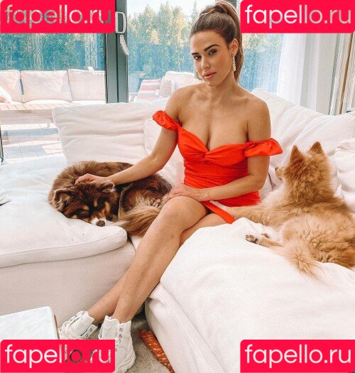 CJ Perry Onlyfans Photo Gallery 