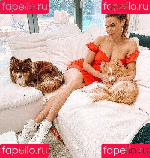 CJ Perry Onlyfans Photo Gallery 