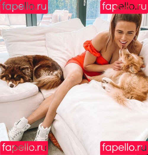 CJ Perry Onlyfans Photo Gallery 