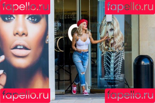 CJ Perry Onlyfans Photo Gallery 