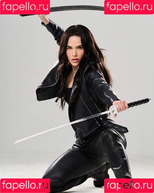 CJ Perry Onlyfans Photo Gallery 