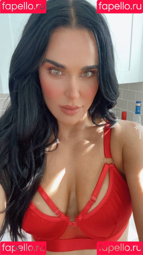 CJ Perry Onlyfans Photo Gallery 