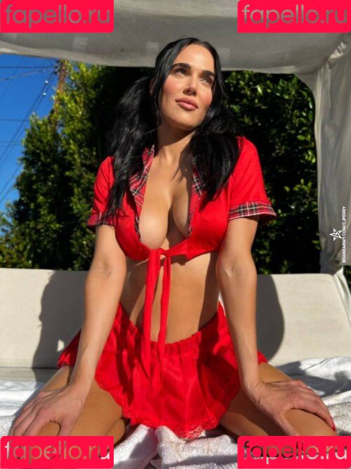 CJ Perry Onlyfans Photo Gallery 