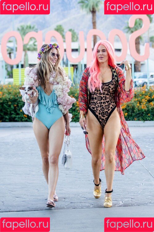 CJ Perry Onlyfans Photo Gallery 