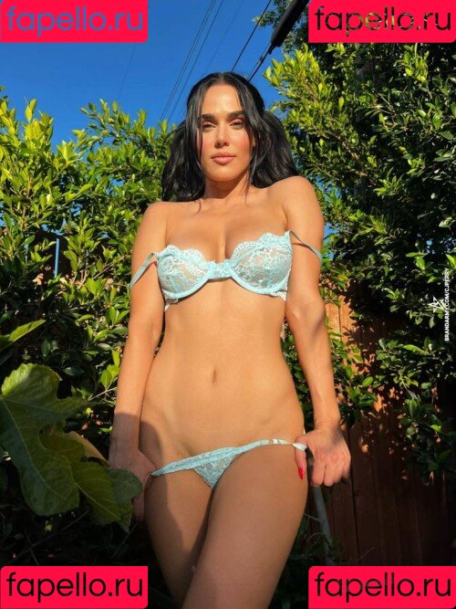 CJ Perry Onlyfans Photo Gallery 