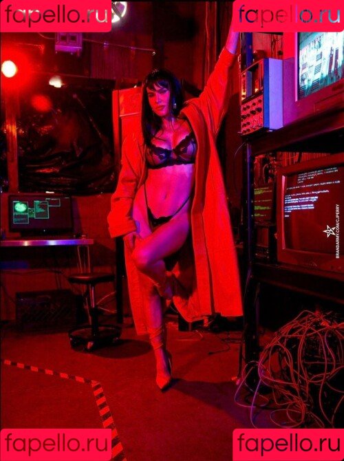 CJ Perry Onlyfans Photo Gallery 