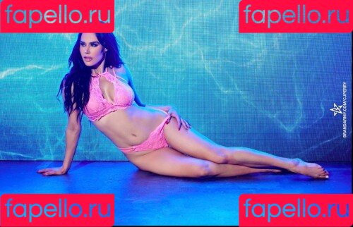 CJ Perry Onlyfans Photo Gallery 