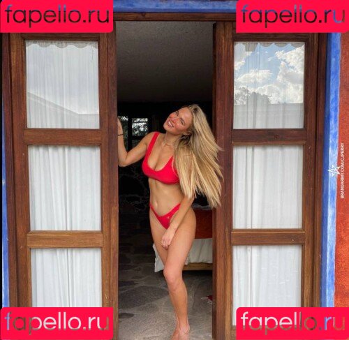 CJ Perry Onlyfans Photo Gallery 