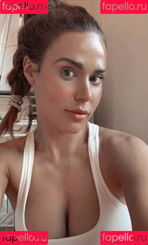 CJ Perry Onlyfans Photo Gallery 