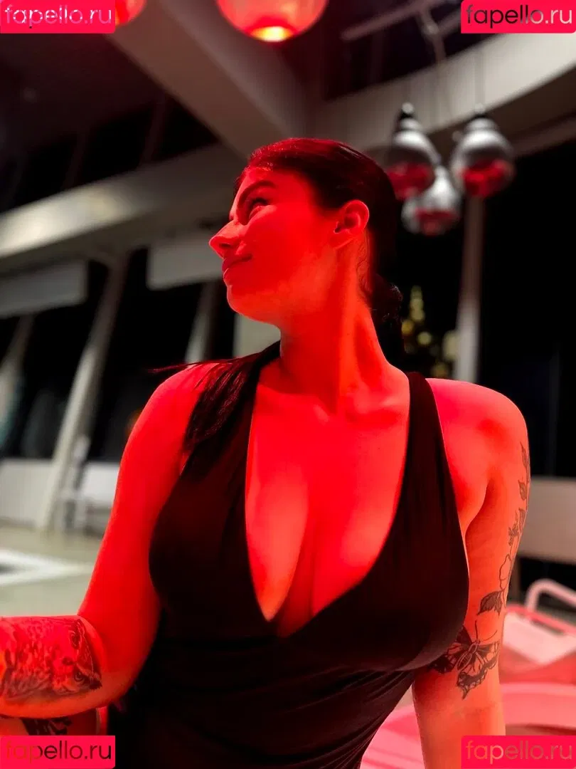 milamilasham Onlyfans Photo Gallery 