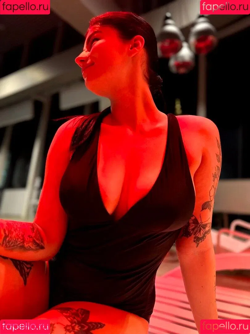 milamilasham Onlyfans Photo Gallery 