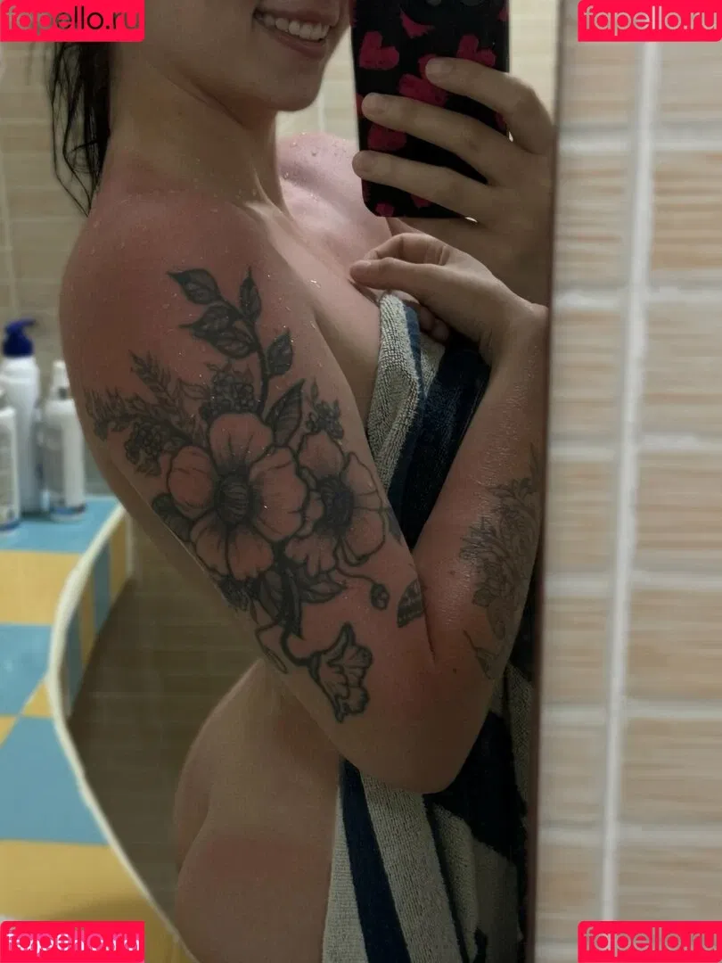 milamilasham Onlyfans Photo Gallery 