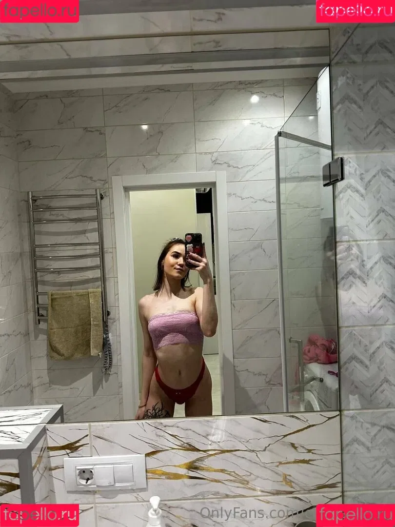 cooper_ellie Onlyfans Photo Gallery 