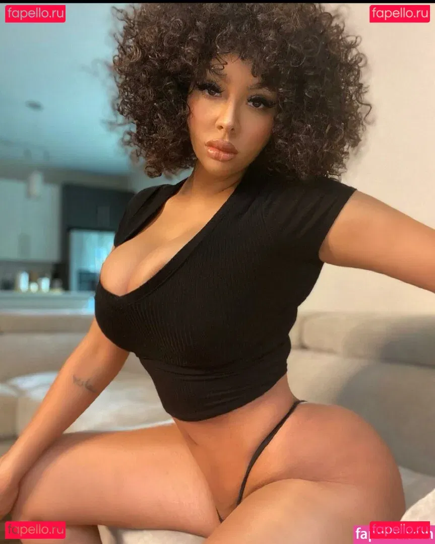 Annamarie Sarai Onlyfans Photo Gallery 