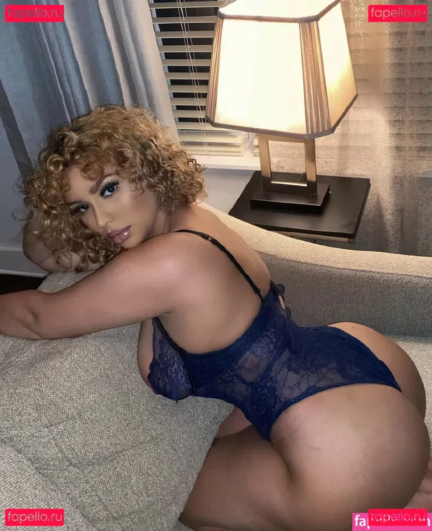Annamarie Sarai Onlyfans Photo Gallery 