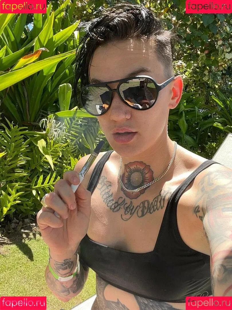 nikkihearts Onlyfans Photo Gallery 